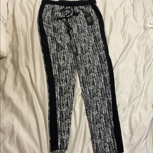 Super cute women’s Vince Camuto